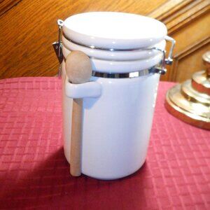 Brand New ~~~ CANISTER ~~~ Never Used